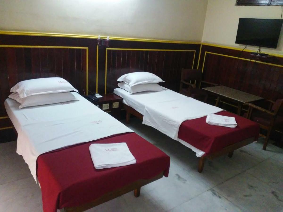 Sarmani Hotels Pvt. Ltd チェンナイ エクステリア 写真